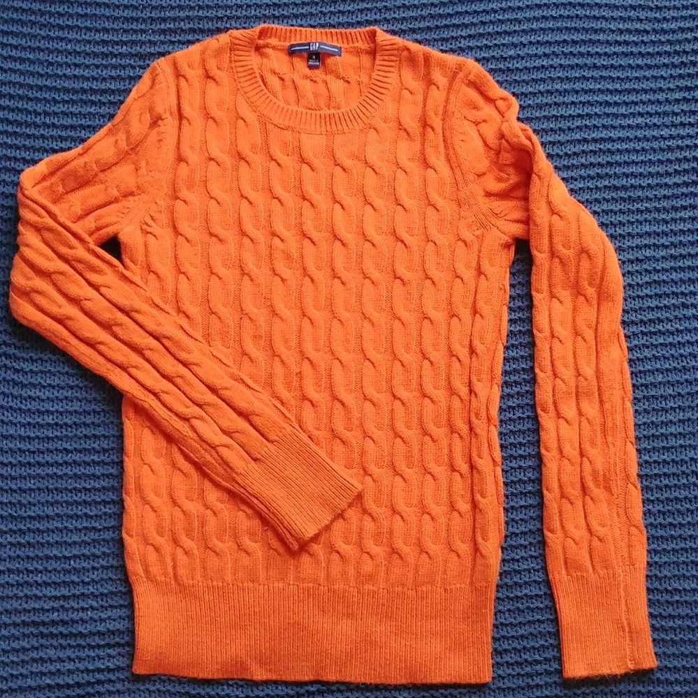 Cable knit sweater